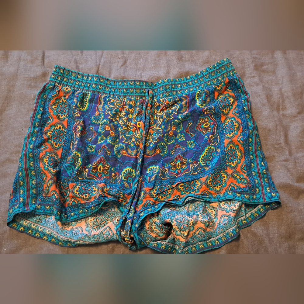Colorful Paisley Print Shorts